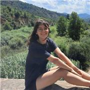 Artista y educadora comprometida con el desarrollo creativo de mis alumnos.